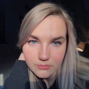 Meet your Posher, Avery